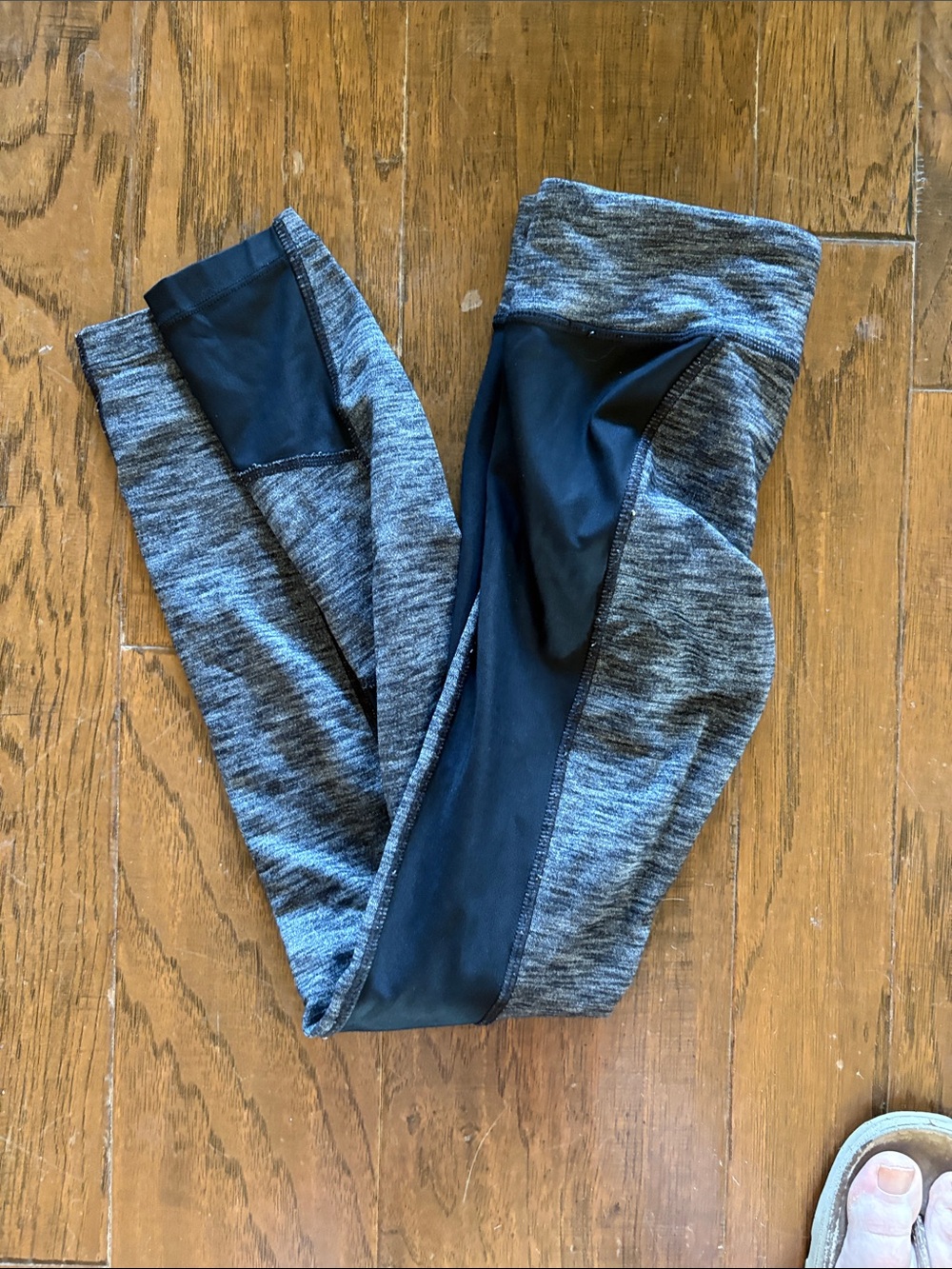 Athleta Gray Heather & Black Girls' Performance Leggings